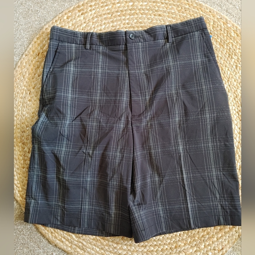 Slazenger men's plaid shorts size 36 new with tag